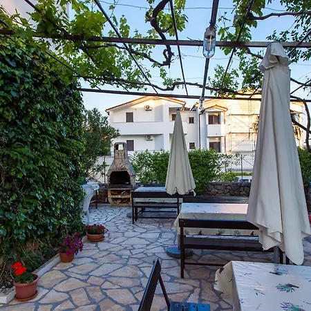 Veca Апартаменты Стариград-Пакленица