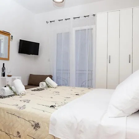 Veca Apartman Starigrad-Paklenica