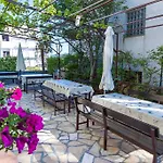 Veca * Starigrad Paklenica