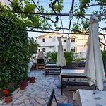 Veca Apartman Starigrad Paklenica