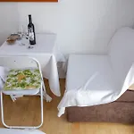 Veca Apartman Starigrad Paklenica