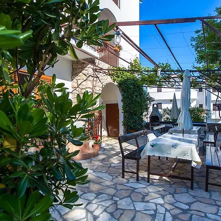 Veca Starigrad Paklenica