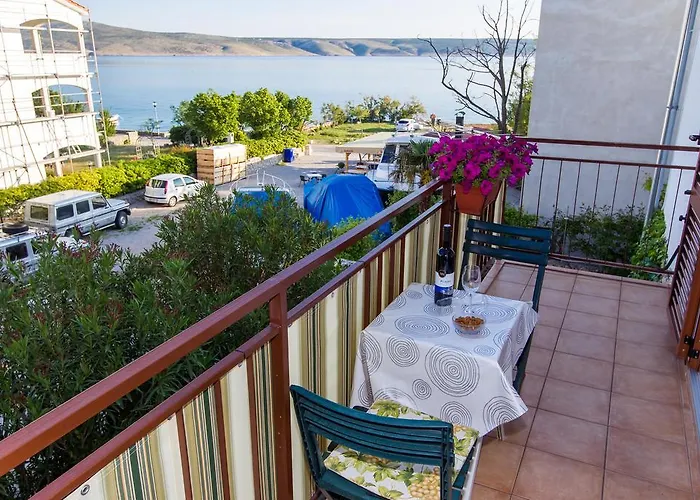 Veca 스타리그라드 파클레니차