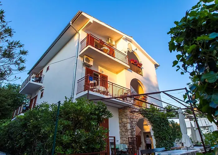 Veca * Starigrad Paklenica