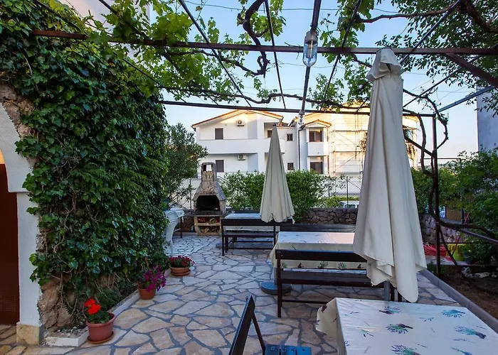 Veca Apartmán Starigrad Paklenica