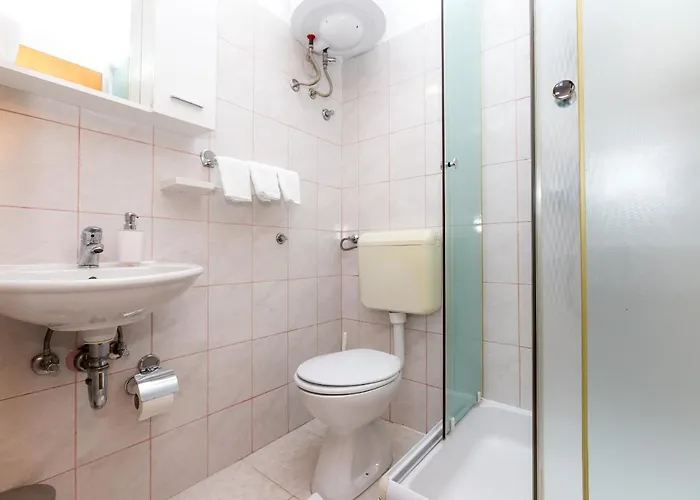 Veca * Starigrad Paklenica